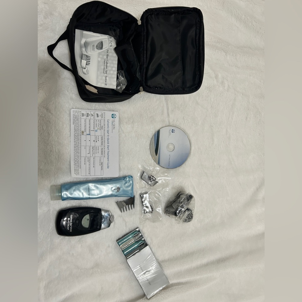 Nu Skin Galvanic Spa System II Kit black case Face Massager & Accessories + Gels